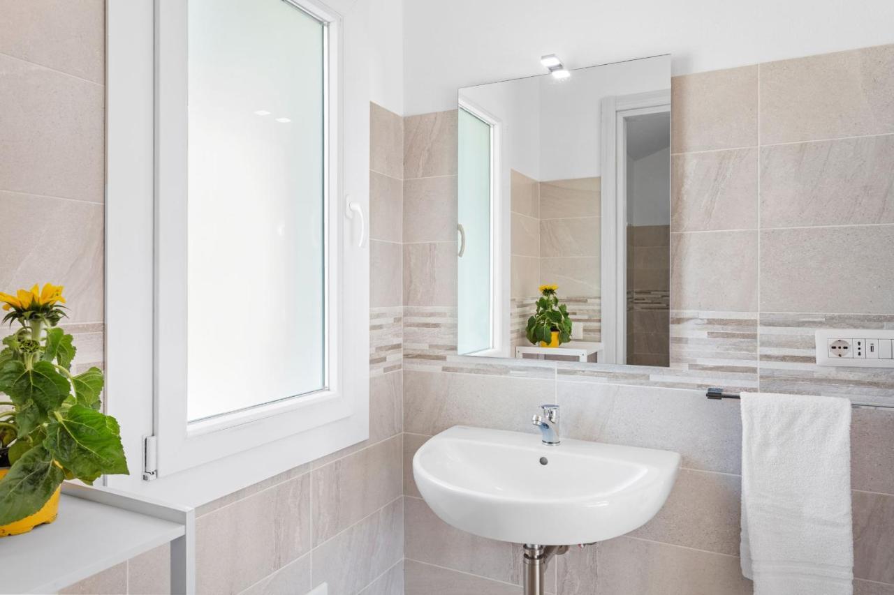 Sardegna E - New Rooms Olbia Bagian luar foto